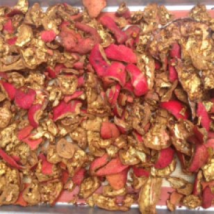 Pomegranate peels for the dyepot